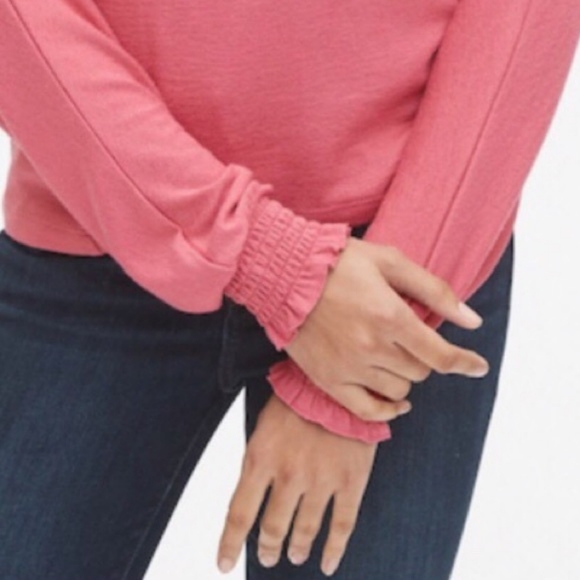 GAP Softspun Long Sleeve Top with Smocked Cuffs Size XS Black - Picture 11 of 11